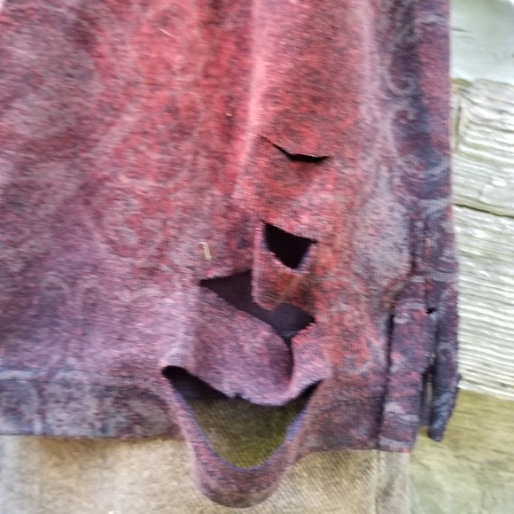 Rocker Floral Distressed Graphic Tee | Upcycled - Picture 4 of 6